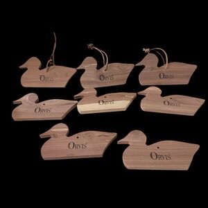 Lot Of 8 vintage Orvis Cedar  Duck Bocks Hanging Closet System Preowned